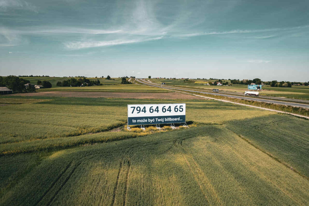Billboard reklamowy przy S7
