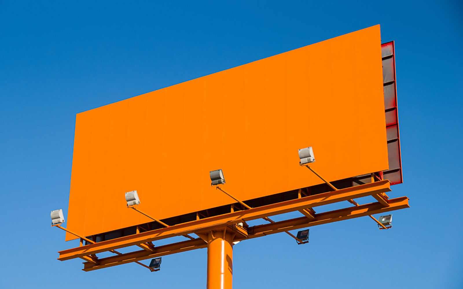 Reklama wielkoformatowa dla lokali gastronomicznych