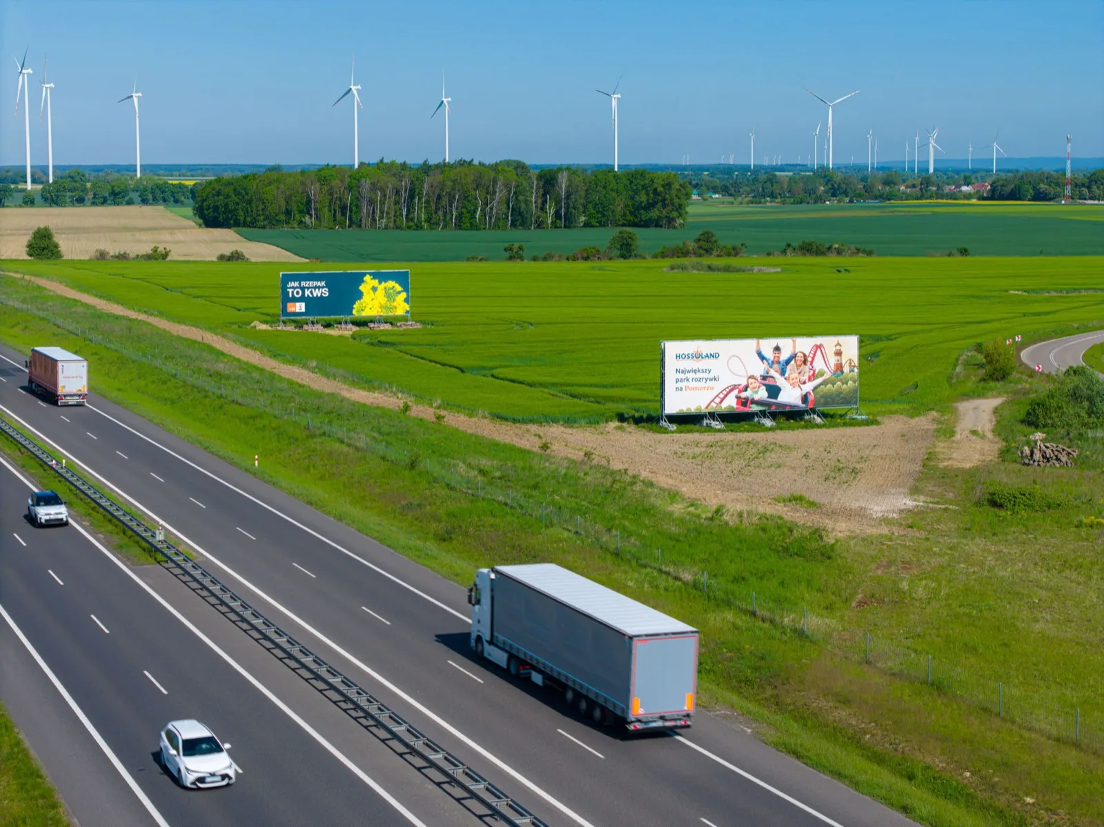 Billboard przy drodze Pyrzyce